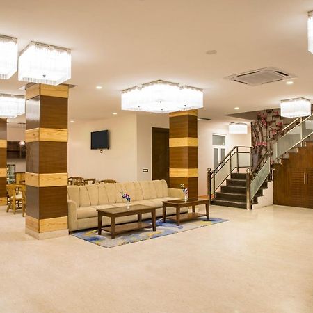 Regenta Inn On The Ganges רישיקש מראה חיצוני תמונה