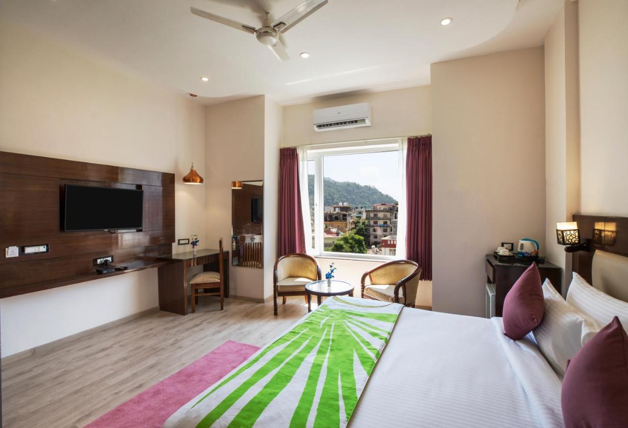 Regenta Inn On The Ganges רישיקש מראה חיצוני תמונה