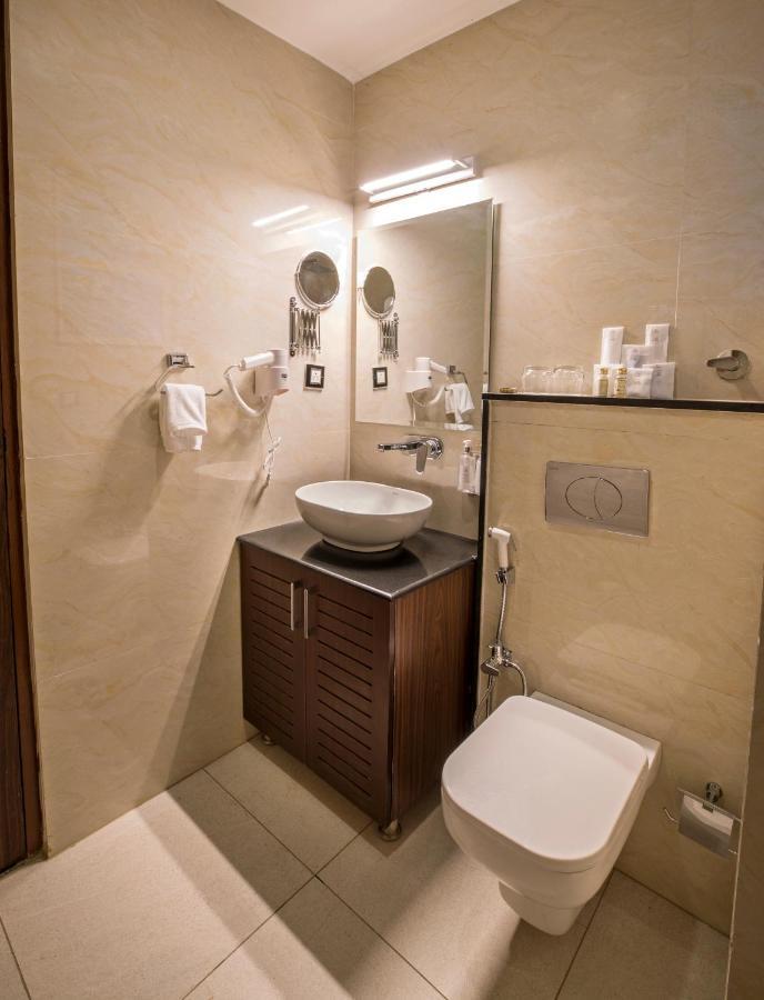 Regenta Inn On The Ganges רישיקש מראה חיצוני תמונה