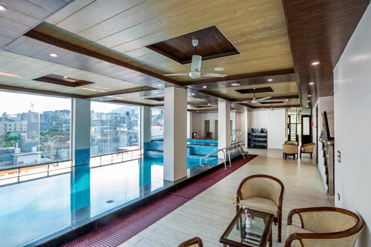 Regenta Inn On The Ganges רישיקש מראה חיצוני תמונה