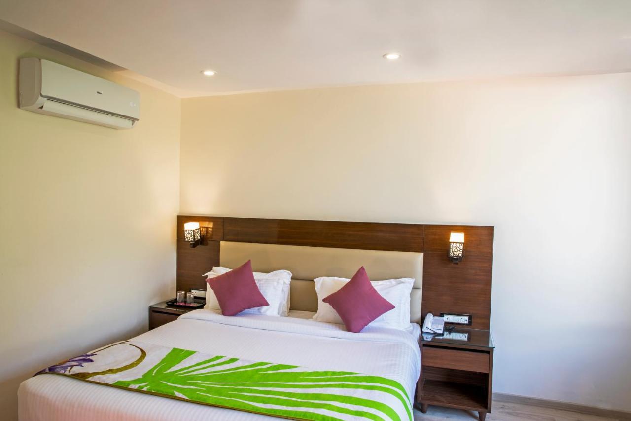 Regenta Inn On The Ganges רישיקש מראה חיצוני תמונה