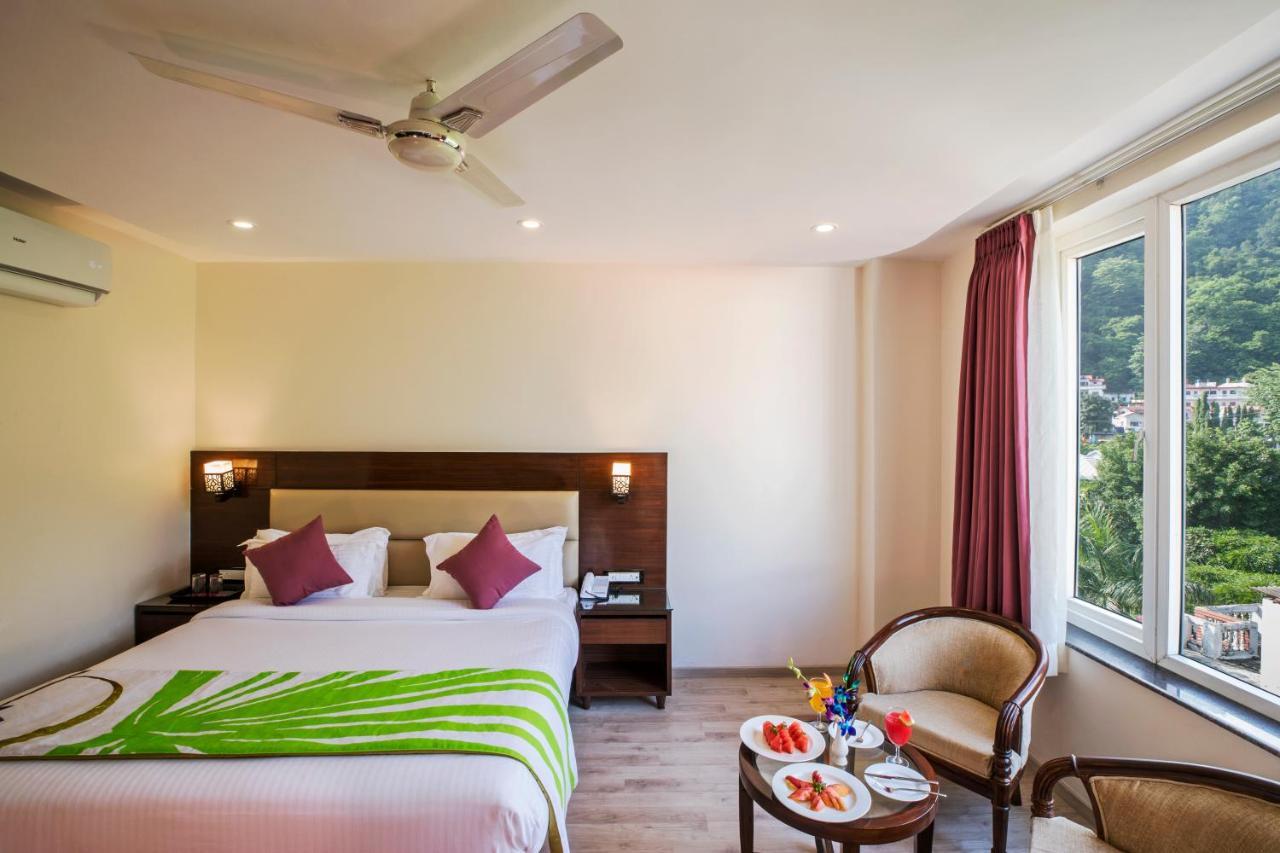 Regenta Inn On The Ganges רישיקש מראה חיצוני תמונה